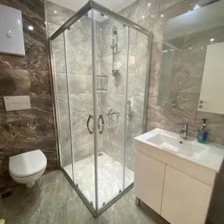 Sky Hill Alaiye Appartement *